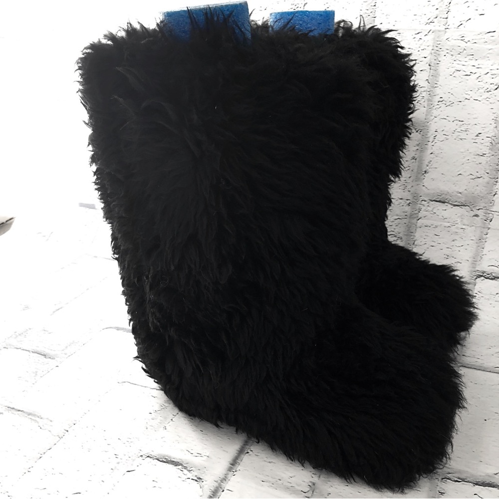 RARE Black Original Fluff Momma Ugg Boots